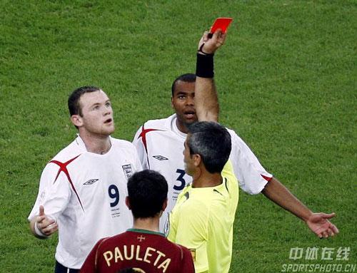 世界杯足球教练红牌罚下要停赛吗